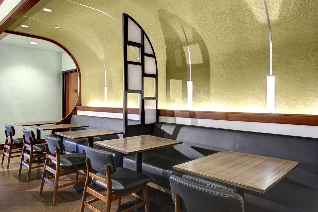 Hyatt Place Detroit/Livonia Restaurant photo